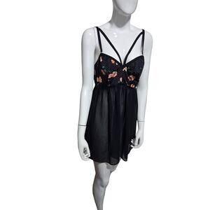 Torrid Curve Women’s size 1X Floral Strappy Sheer Flowy Babydoll Lingerie Mini